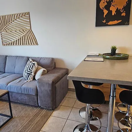 2 Pieces Cosy Classe 3 Etoiles Climatise Apartment *